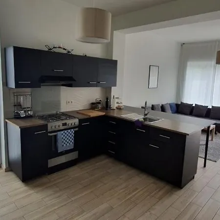 Lfa La Petite Maison Du Coin * Flemalle-Grande