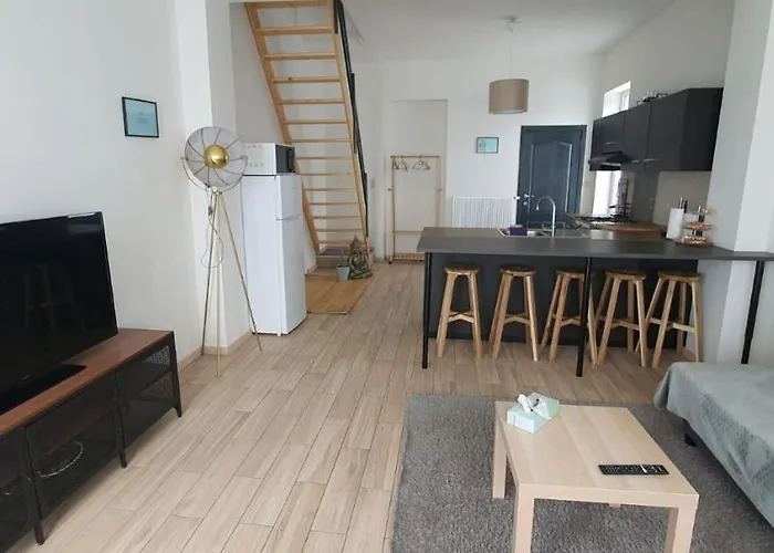 Lfa La Petite Maison Du Coin *